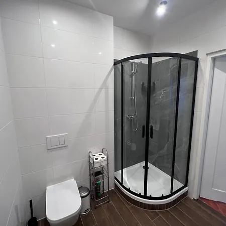Festivalove 2 -apartament 3 Sypialniami Dla 8 Osob Podczele Apartment *